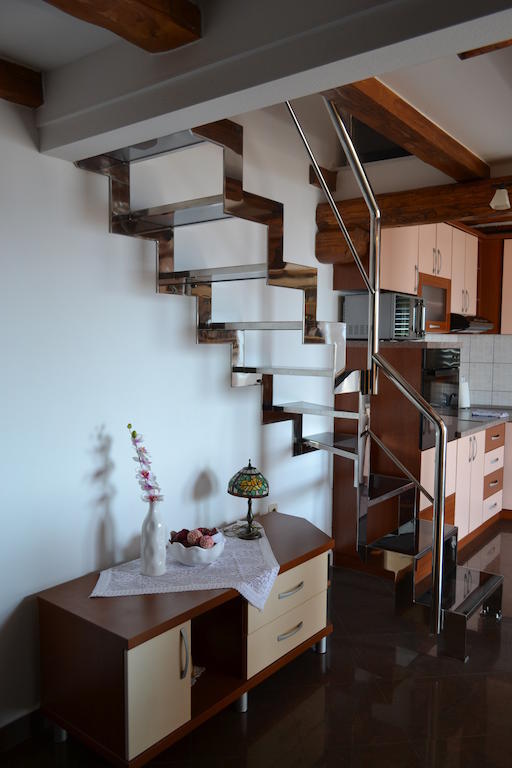 Apartments Karlo オミシュ 部屋 写真